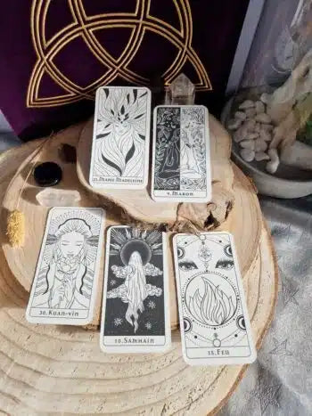 Sacred Feminine Oracle Cards: Create & Colour